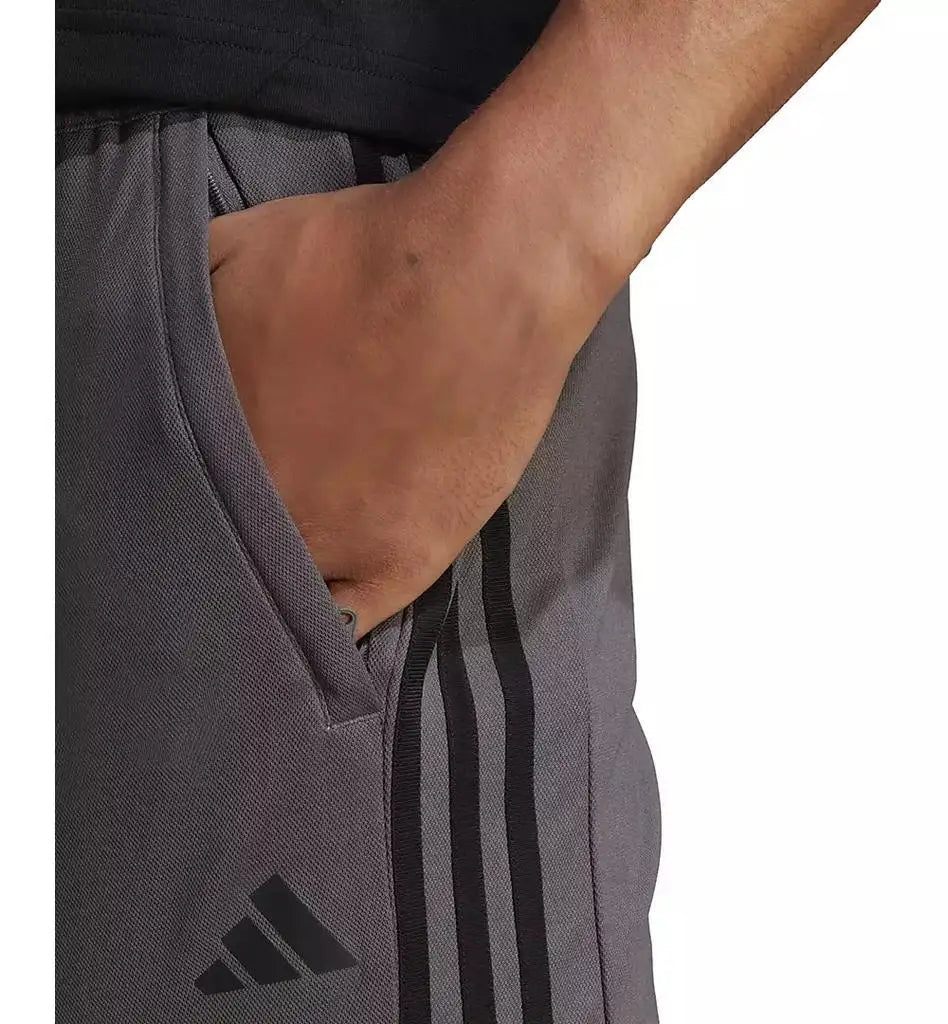 Men's 10 Inch Classic Fit 3-Stripes Breathable Training Shorts Sportswear Accessories