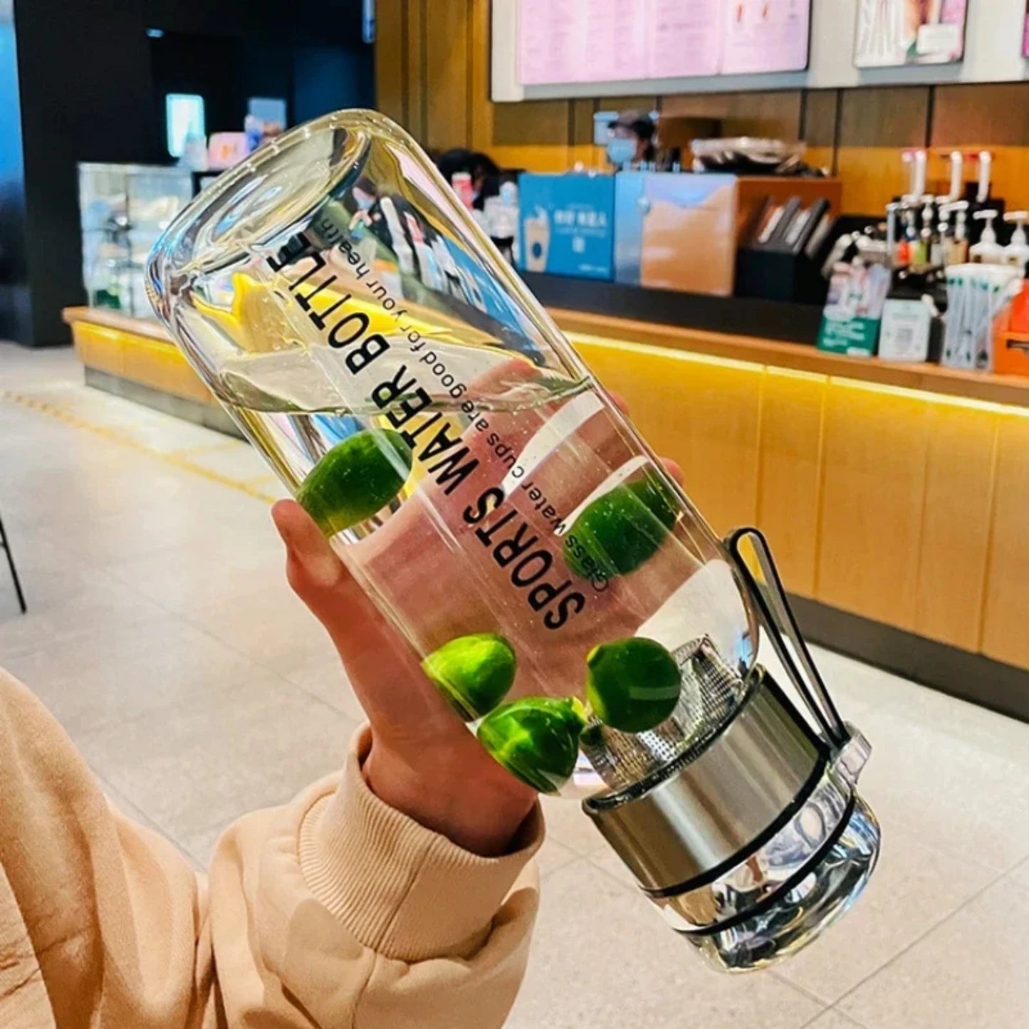 Garrafa de água de vidro transparente, 2l, grande capacidade, copo de suco de leite, portátil, à prova de vazamento
2lt. Large Capacity Transparent glass Water Bottle, Milk, Juice, Cup portable, Leak proof Drinkware