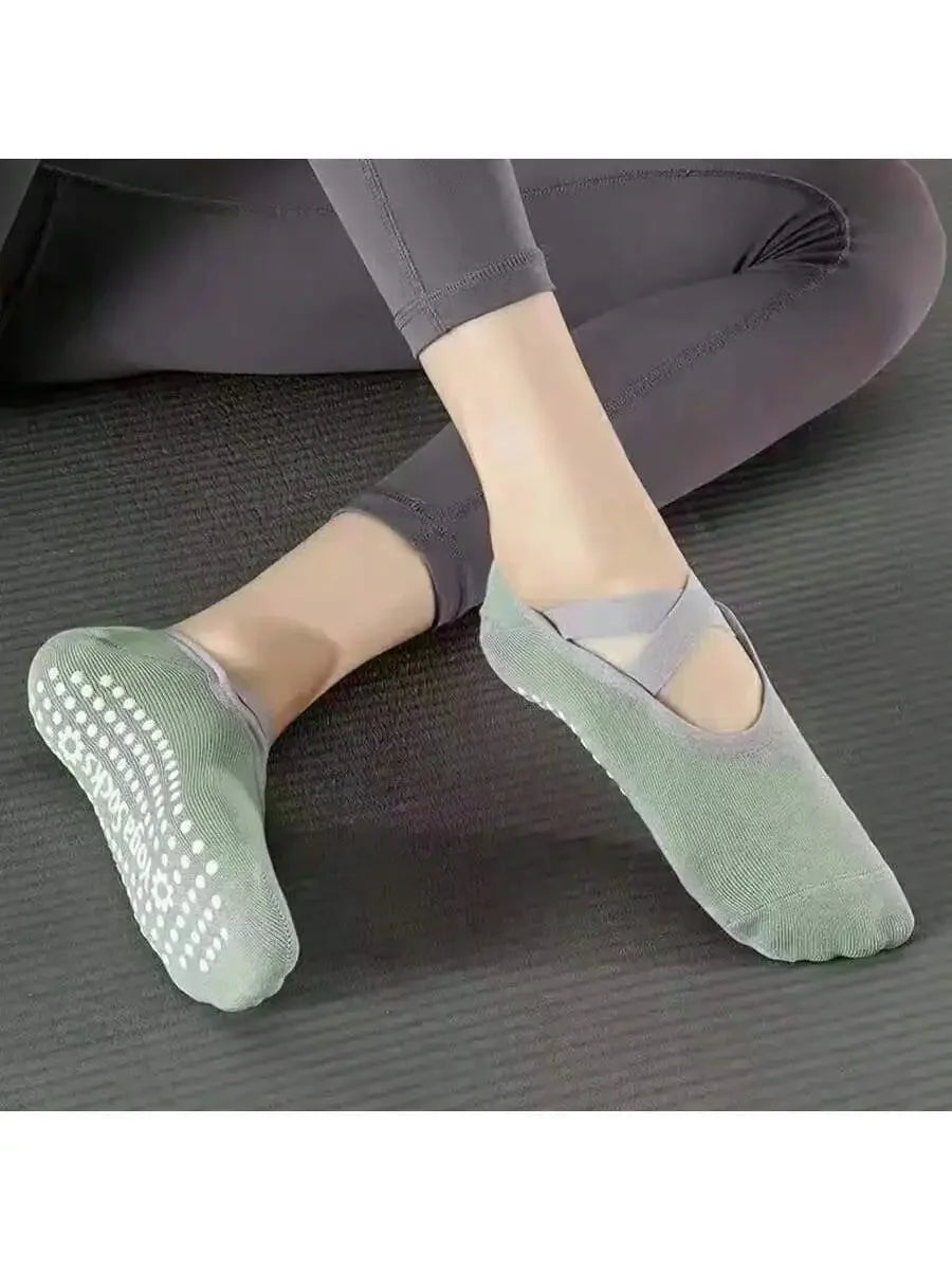 1Pair  Women Yoga Socks Silicone Anti-Slip Ballet Pilates Socks Women Backless Breathable Bandage Dance Sports Socks